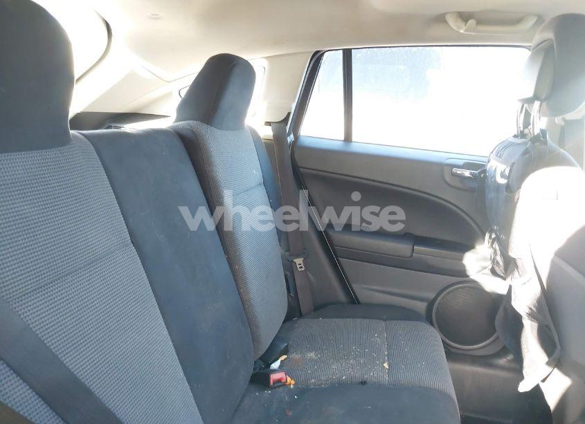 Photo 8 of 2010 Dodge Caliber MAINSTREET (VIN 1B3CB3HA9AD615552)