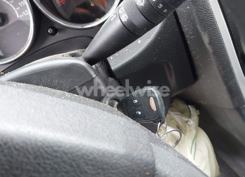 Photo 11 of 2010 Dodge Caliber SXT (VIN 1B3CB4HA1AD663892)