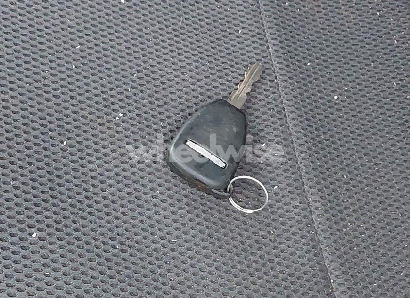 Photo 11 of 2010 Dodge Avenger SXT (VIN 1B3CC4FB0AN215775)