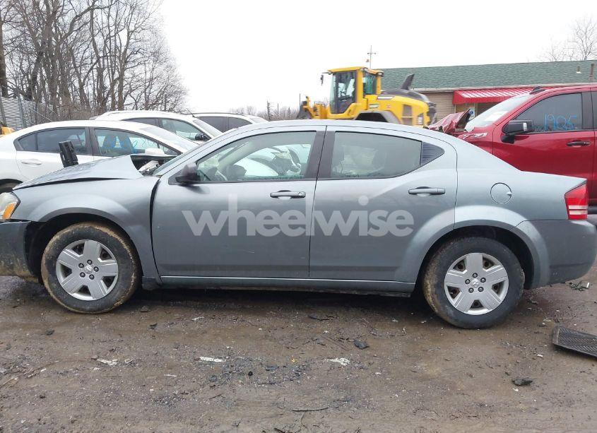 Photo 15 of 2010 Dodge Avenger SXT (VIN 1B3CC4FB0AN215775)