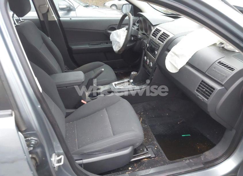 Photo 5 of 2010 Dodge Avenger SXT (VIN 1B3CC4FB0AN215775)