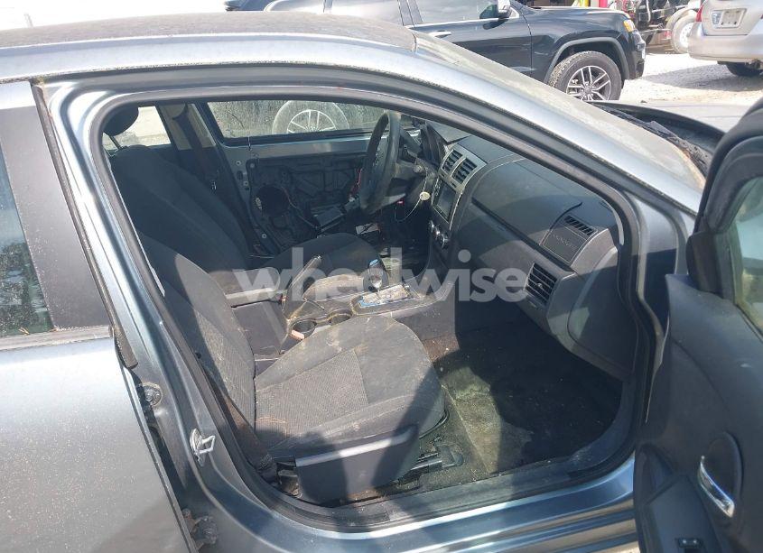 Photo 5 of 2010 Dodge Avenger SXT (VIN 1B3CC4FB1AN180129)