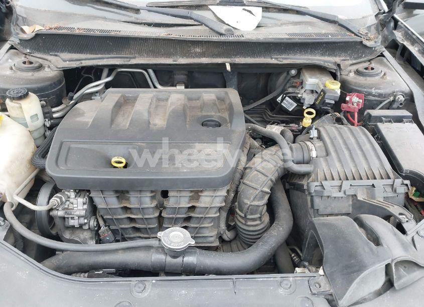 Photo 10 of 2010 Dodge Avenger SXT (VIN 1B3CC4FB2AN131814)