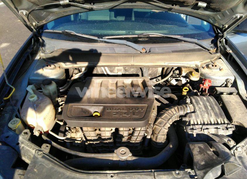 Photo 10 of 2010 Dodge Avenger SXT (VIN 1B3CC4FB3AN117615)