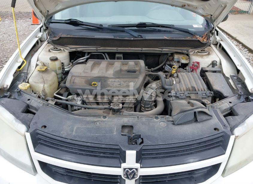 Photo 10 of 2010 Dodge Avenger SXT (VIN 1B3CC4FB6AN181017)