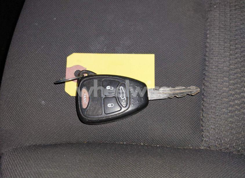 Photo 11 of 2010 Dodge Avenger SXT (VIN 1B3CC4FB8AN237135)