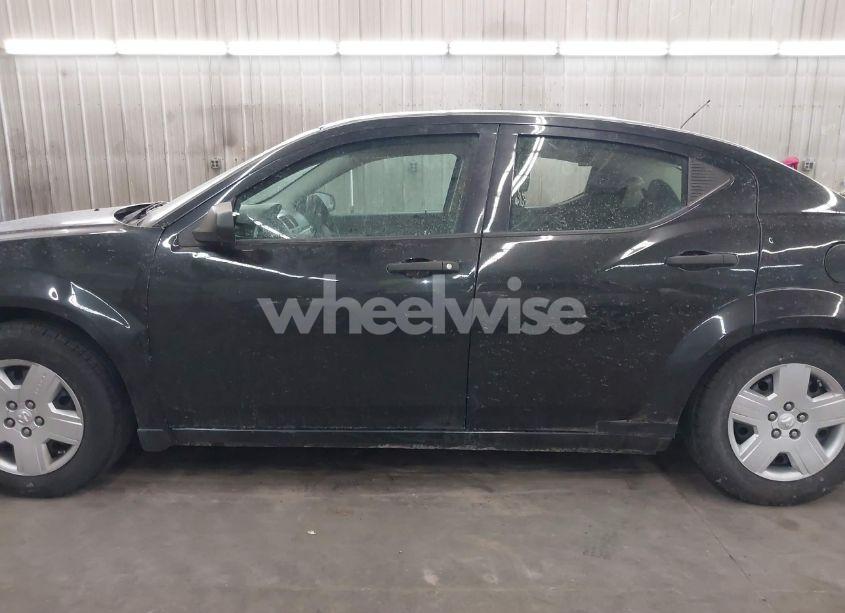 Photo 14 of 2010 Dodge Avenger SXT (VIN 1B3CC4FB8AN237135)