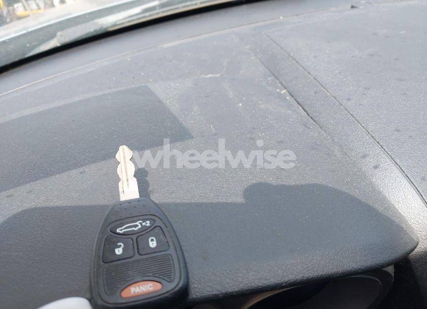 Photo 11 of 2010 Dodge Avenger SXT (VIN 1B3CC4FB9AN130370)