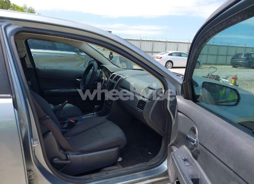 Photo 5 of 2010 Dodge Avenger SXT (VIN 1B3CC4FB9AN130370)