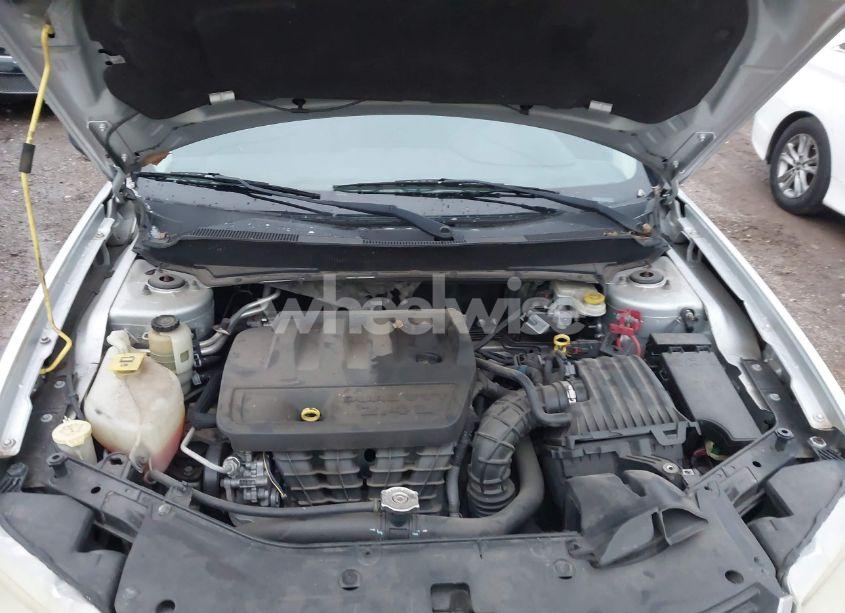 Photo 10 of 2010 Dodge Avenger SXT (VIN 1B3CC4FBXAN174975)