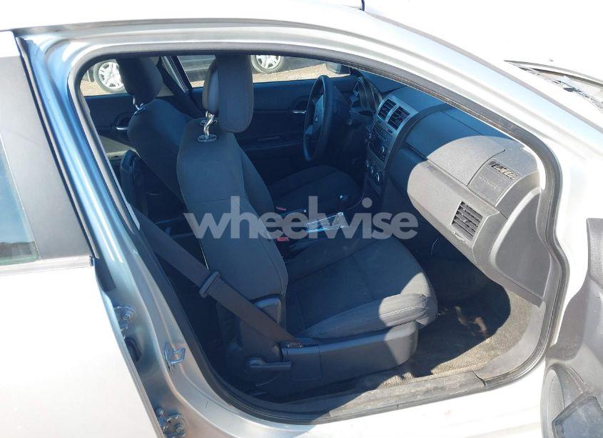 Photo 5 of 2010 Dodge Avenger SXT (VIN 1B3CC4FBXAN174975)