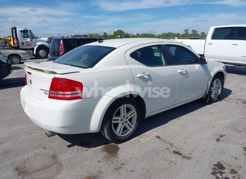 Photo 4 of 2010 Dodge Avenger R/T (VIN 1B3CC5FB0AN114421)