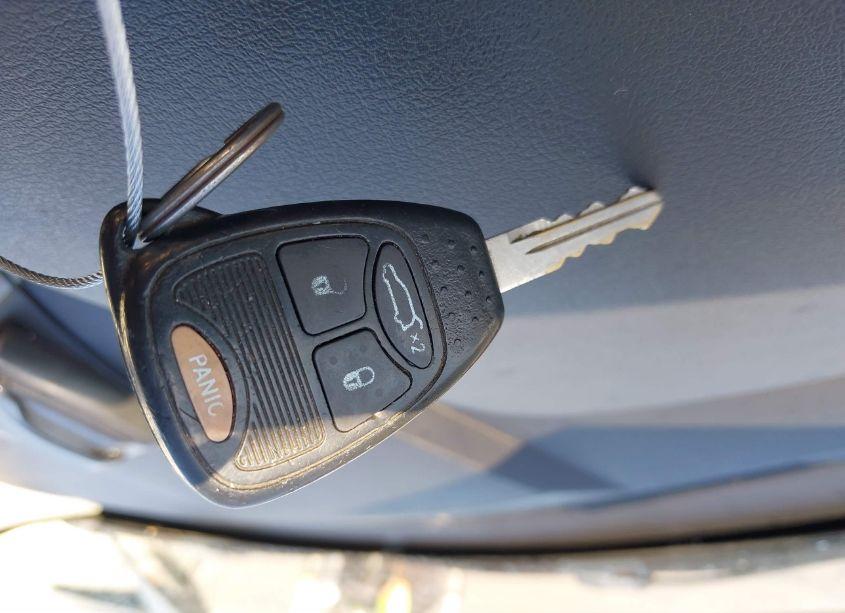 Photo 11 of 2010 Dodge Avenger R/T (VIN 1B3CC5FB1AN133995)