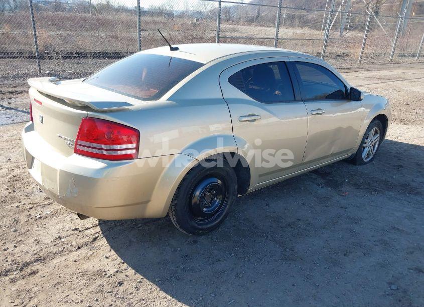 Photo 4 of 2010 Dodge Avenger R/T (VIN 1B3CC5FB5AN206267)