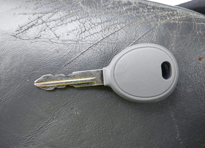 Photo 11 of 2010 Dodge Avenger R/T (VIN 1B3CC5FB5AN231363)