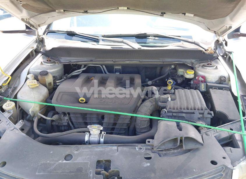 Photo 10 of 2010 Dodge Avenger R/T (VIN 1B3CC5FB6AN149240)