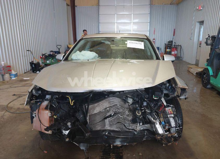 Photo 13 of 2010 Dodge Avenger R/T (VIN 1B3CC5FB8AN235892)