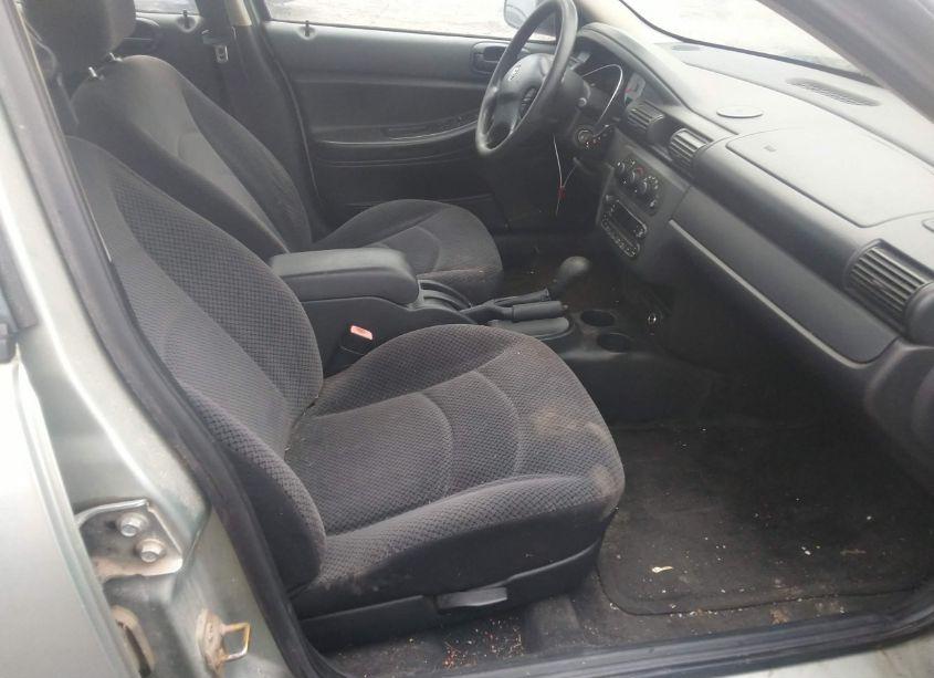 Photo 5 of 2005 Dodge Stratus SXT (VIN 1B3EL46X15N558718)