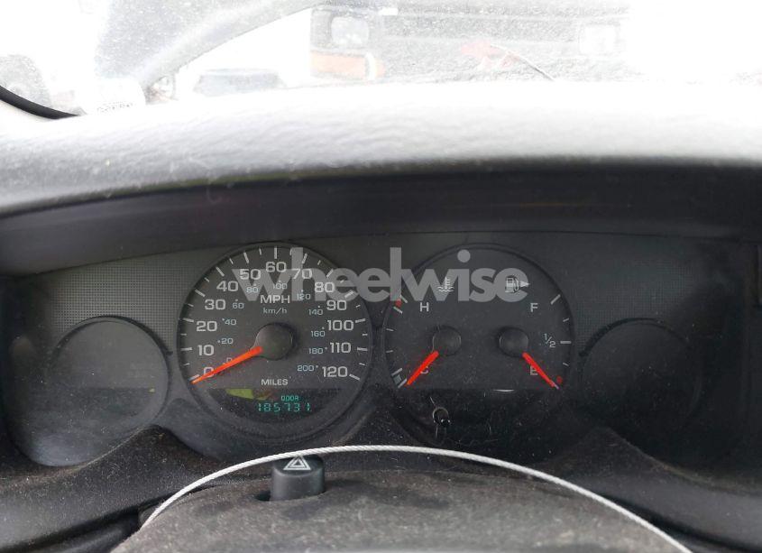 Photo 7 of 2005 Dodge Neon SE (VIN 1B3ES26C85D188331)