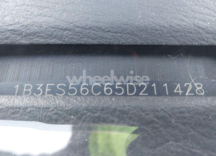 Photo 9 of 2005 Dodge Neon SXT (VIN 1B3ES56C65D211428)