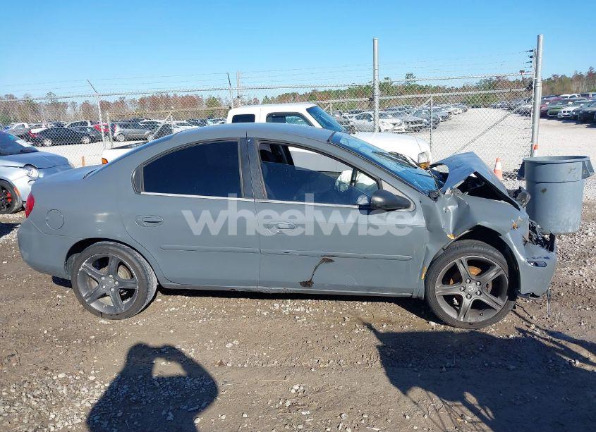 Photo 14 of 2005 Dodge Neon SXT (VIN 1B3ES56C75D130048)