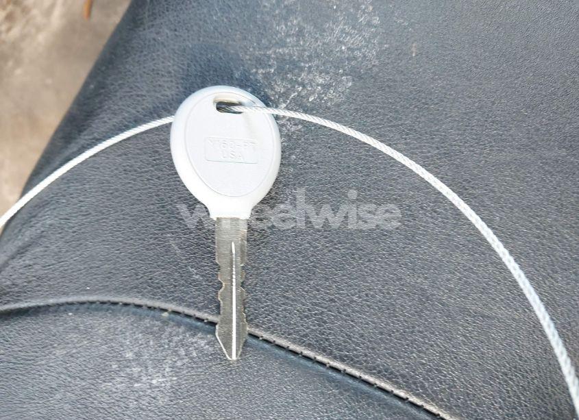 Photo 11 of 2005 Dodge Neon SXT (VIN 1B3ES56CX5D142744)