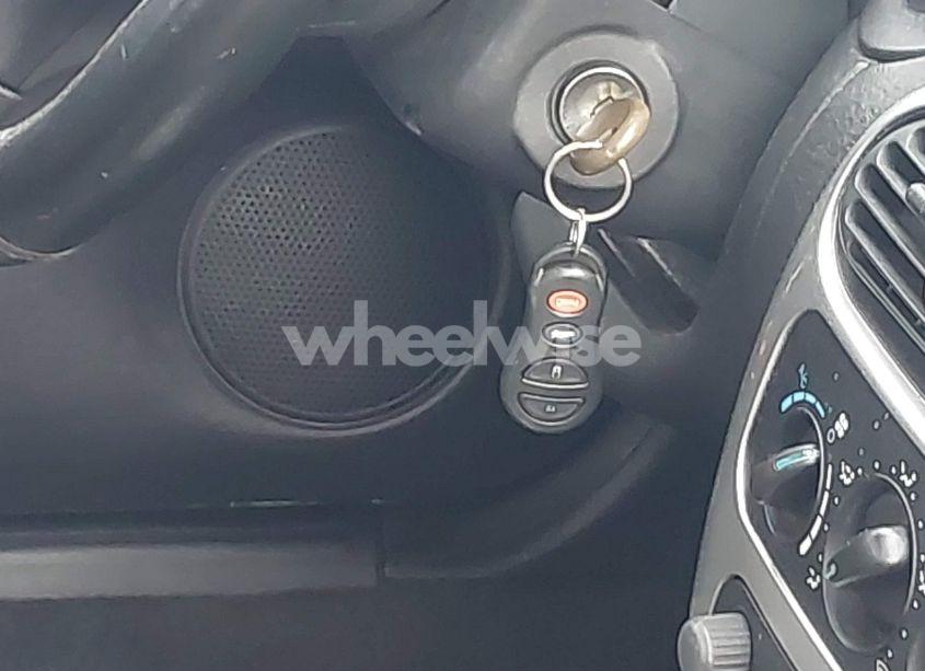 Photo 11 of 2005 Dodge Neon SXT (VIN 1B3ES56CX5D185092)