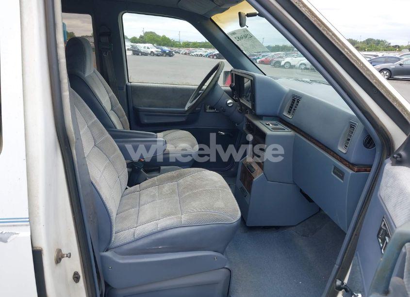 Photo 5 of 1989 Dodge Grand CARAVAN SE (VIN 1B4FK4438KX676509)