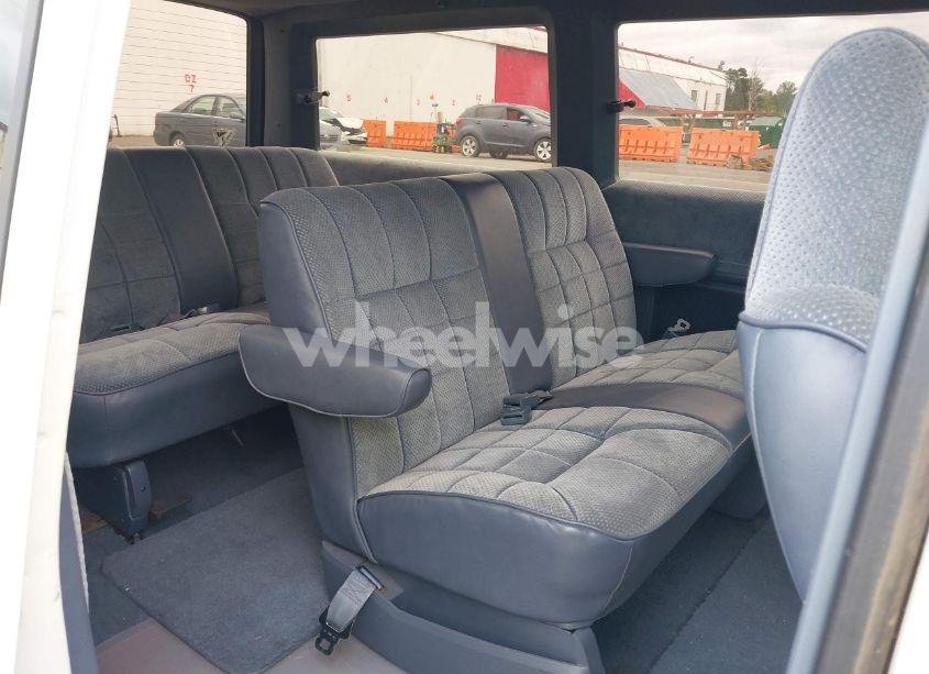 Photo 8 of 1989 Dodge Grand CARAVAN SE (VIN 1B4FK4438KX676509)