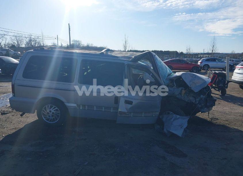 Photo 13 of 1994 Dodge Grand CARAVAN SE (VIN 1B4GH44R7RX258430)