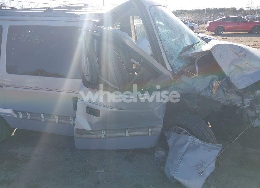 Photo 6 of 1994 Dodge Grand CARAVAN SE (VIN 1B4GH44R7RX258430)