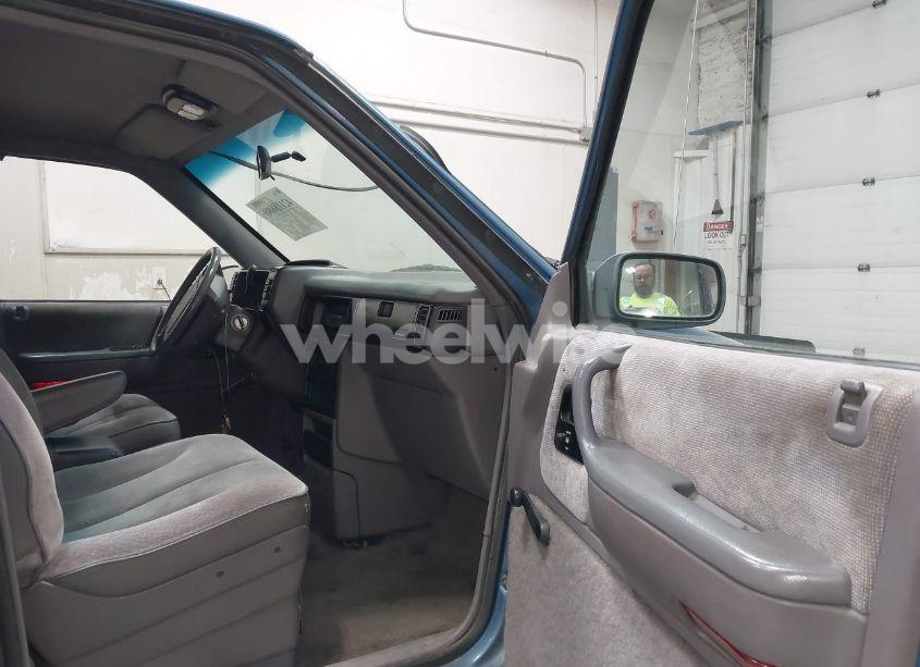 Photo 5 of 1992 Dodge Grand CARAVAN SE (VIN 1B4GK44R1NX248133)