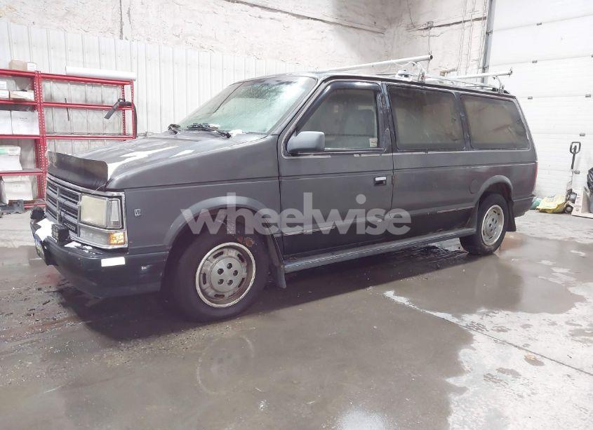 Photo 2 of 1990 Dodge Grand CARAVAN LE (VIN 1B4GK54R7LX223675)