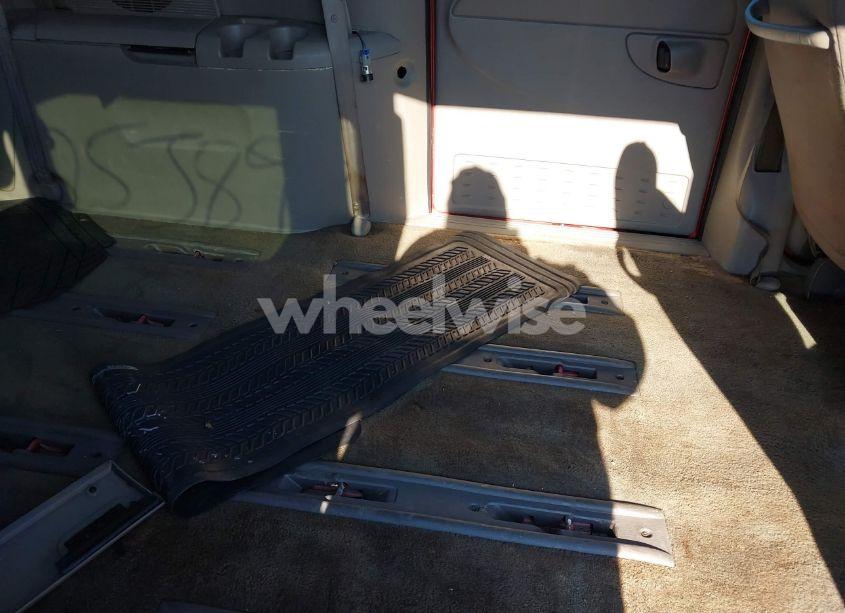 Photo 8 of 2002 Dodge Grand CARAVAN SE (VIN 1B4GP24362B666181)