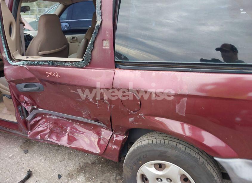 Photo 6 of 2002 Dodge Caravan SE (VIN 1B4GP25302B643235)