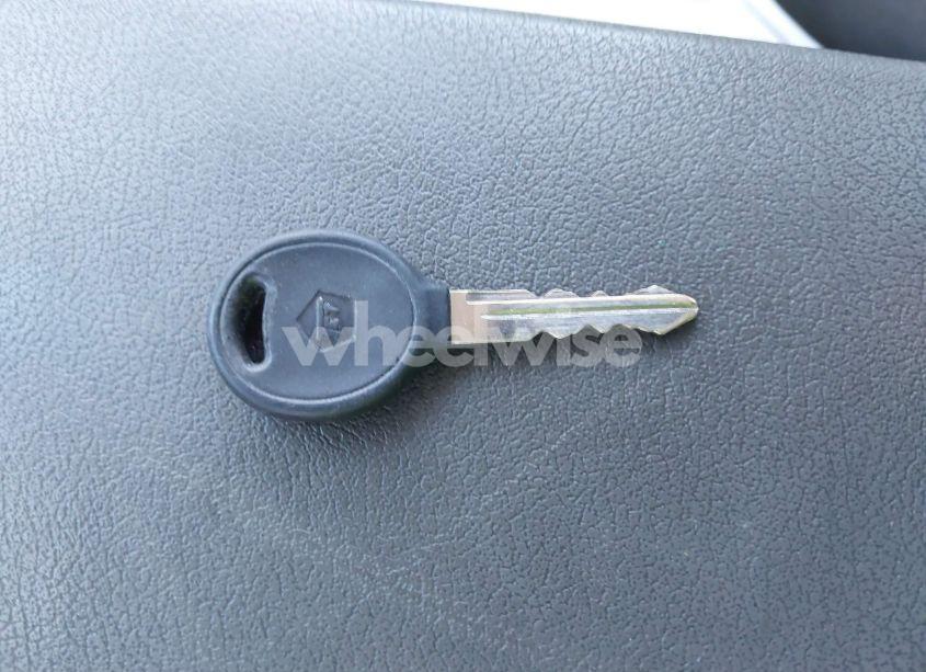 Photo 11 of 2002 Dodge Caravan SE (VIN 1B4GP25332B661325)