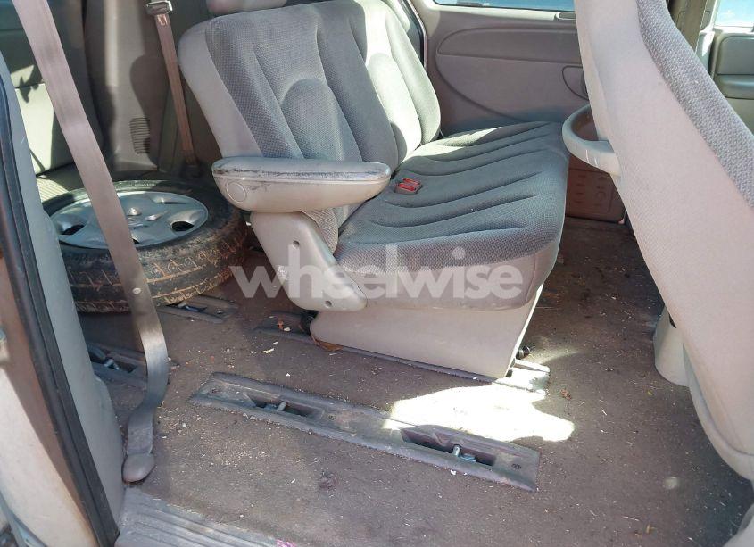 Photo 8 of 2002 Dodge Caravan SE (VIN 1B4GP25332B661325)