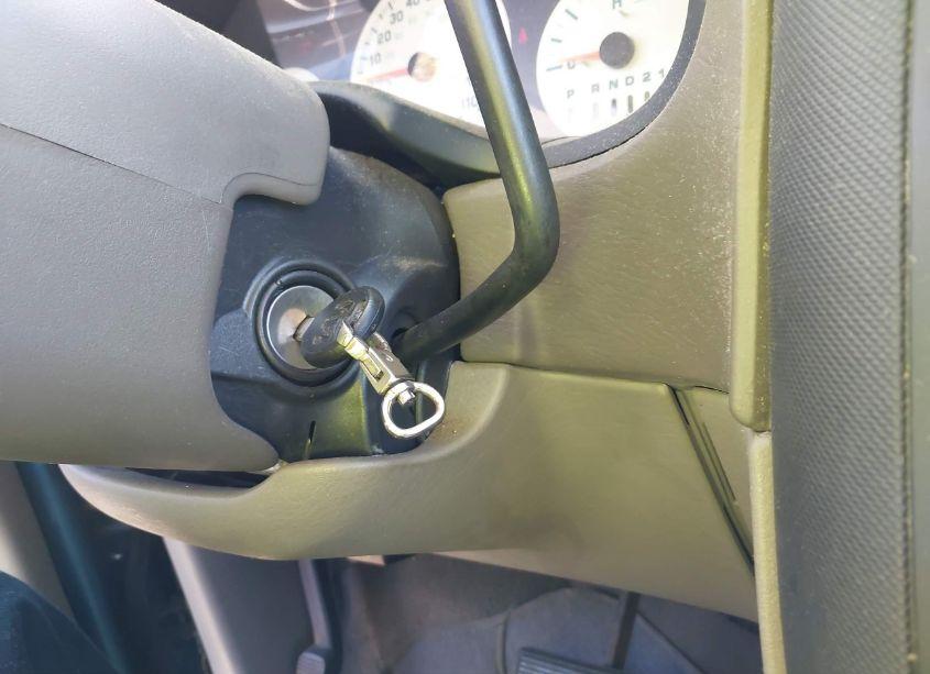 Photo 11 of 2002 Dodge Caravan SE (VIN 1B4GP25B52B531571)