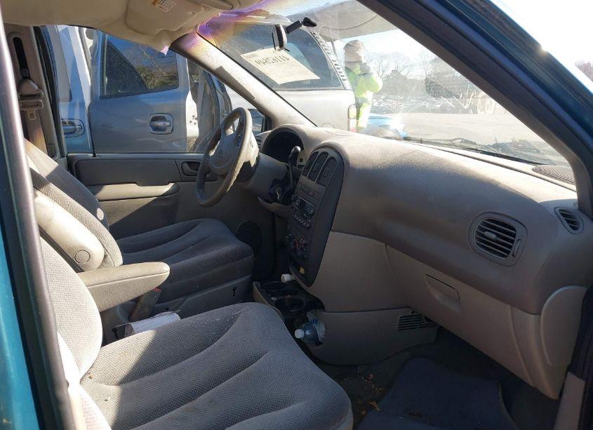 Photo 5 of 2002 Dodge Caravan SE (VIN 1B4GP25B52B531571)