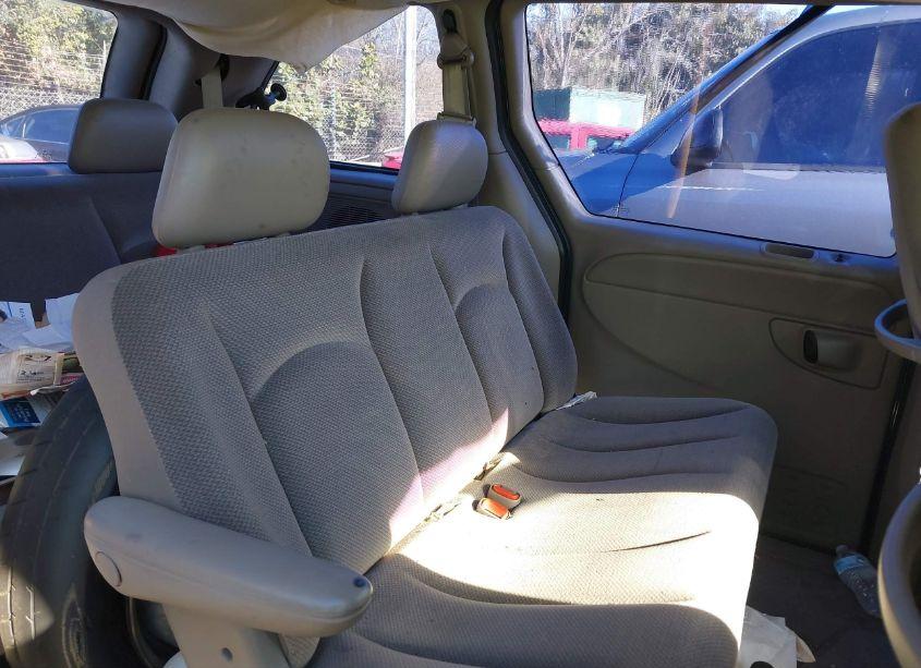 Photo 8 of 2002 Dodge Caravan SE (VIN 1B4GP25B52B531571)