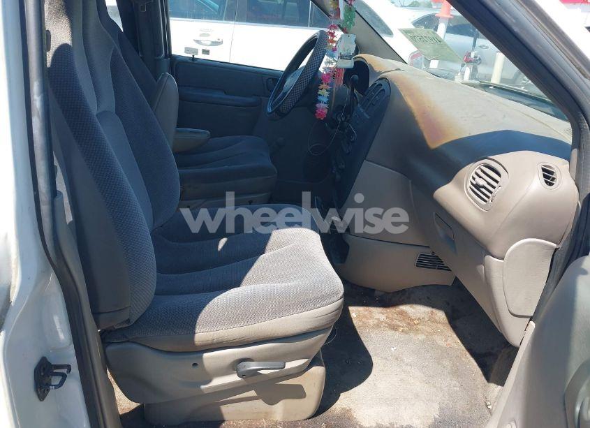 Photo 5 of 2002 Dodge Caravan SE (VIN 1B4GP25B82B515686)