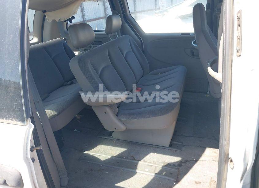 Photo 8 of 2002 Dodge Caravan SE (VIN 1B4GP25B82B515686)