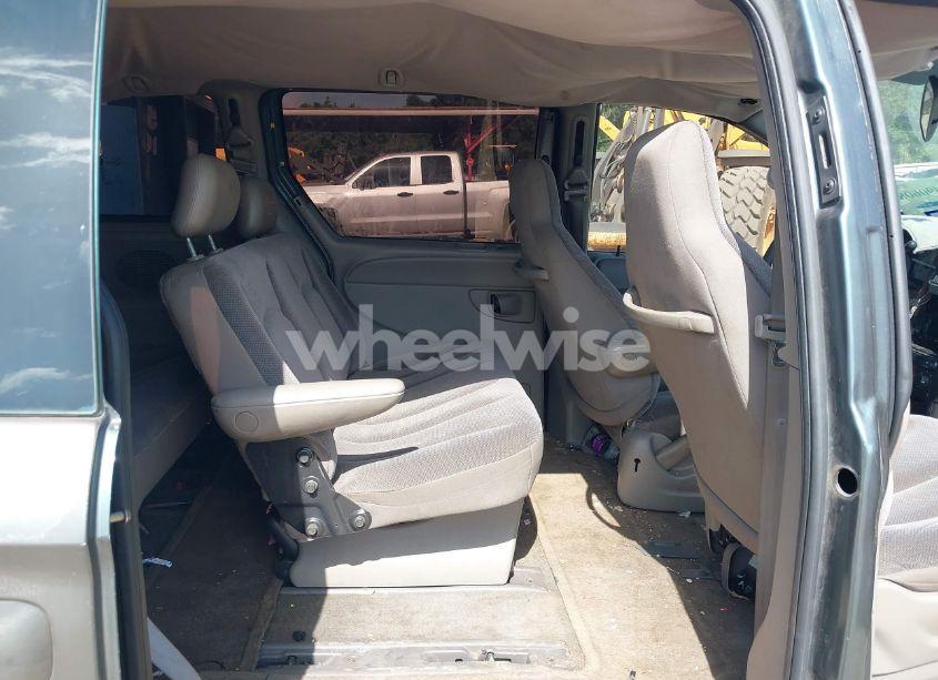 Photo 8 of 2002 Dodge Caravan SE (VIN 1B4GP25BX2B672202)