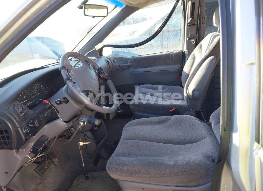 Photo 5 of 2000 Dodge Grand CARAVAN SE (VIN 1B4GP44G9YB659457)