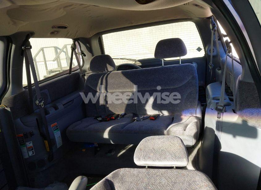 Photo 8 of 2000 Dodge Grand CARAVAN SE (VIN 1B4GP44G9YB659457)