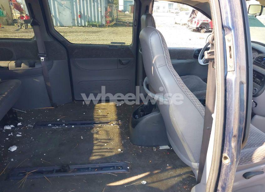 Photo 8 of 2000 Dodge Grand CARAVAN SE (VIN 1B4GP44RXYB724513)