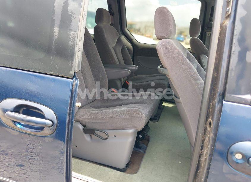 Photo 8 of 2000 Dodge Grand CARAVAN LE (VIN 1B4GP54G0YB702783)