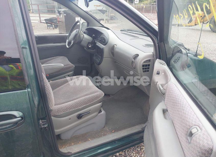 Photo 5 of 1999 Dodge Grand CARAVAN SE (VIN 1B4GT44L0XB575261)