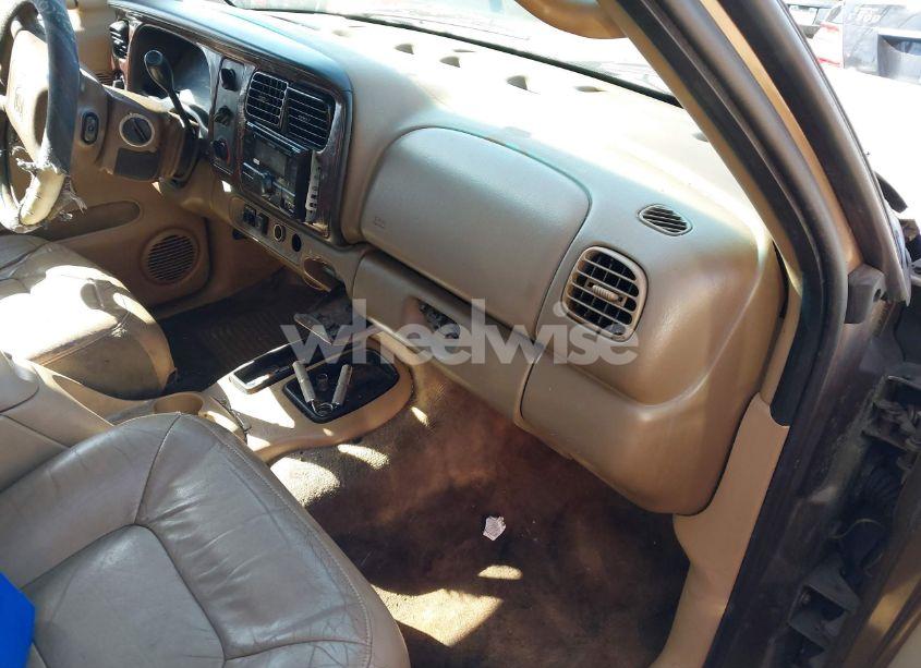 Photo 5 of 2000 Dodge Durango (VIN 1B4HR28Y4YF167093)