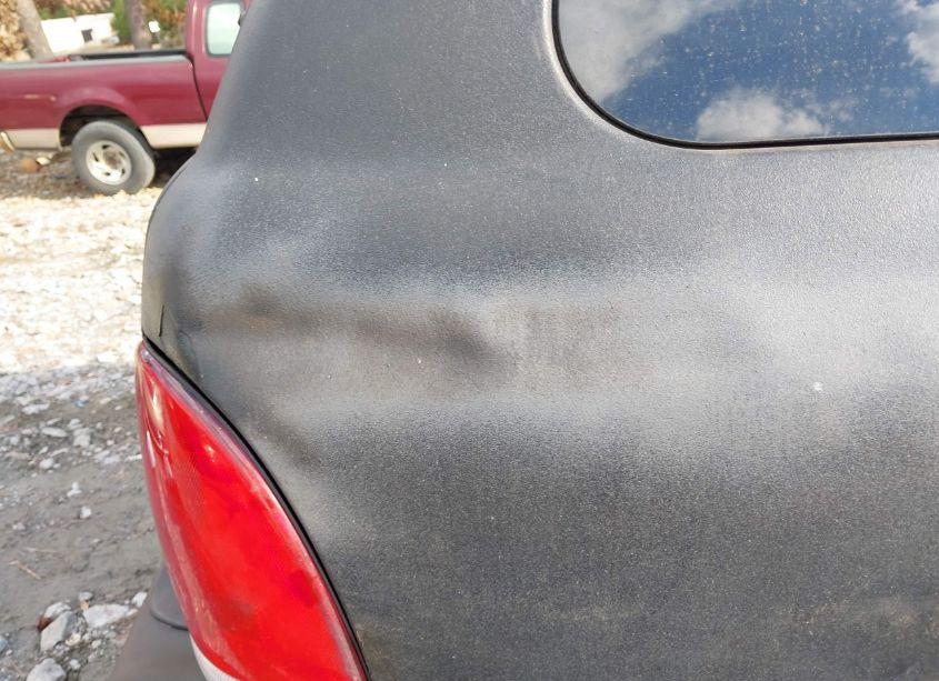 Photo 16 of 2000 Dodge Durango (VIN 1B4HR28Y8YF145470)